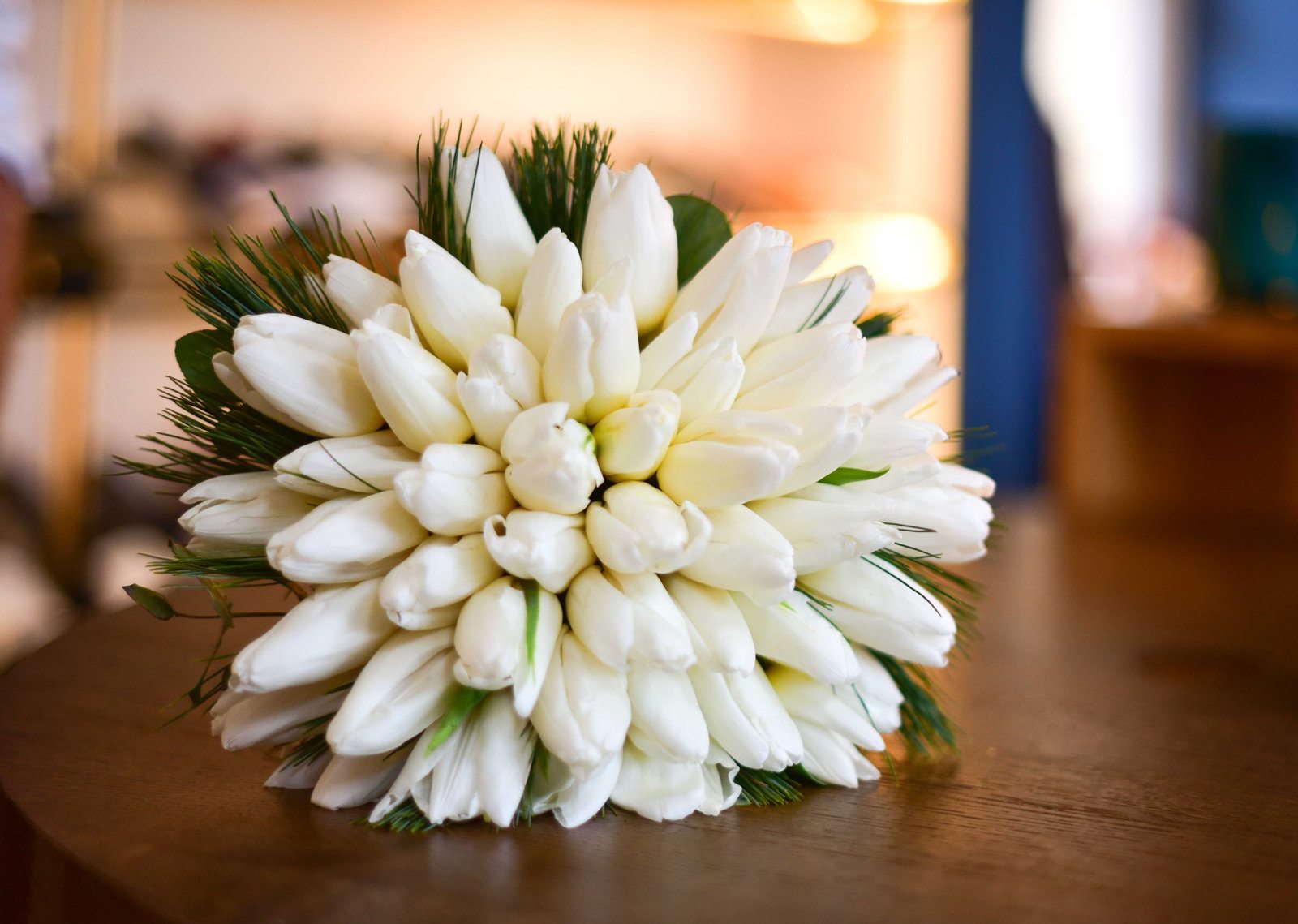 Bouquet de mariée photographié pendant un mariage